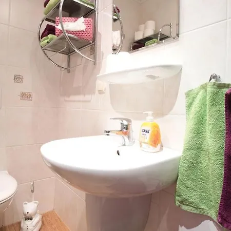Apartment Adelheid Winkelmann *
